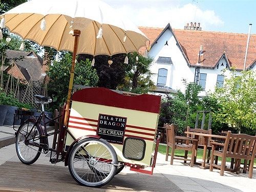 Bel And The Dragon-Cookham Hotel Екстериор снимка